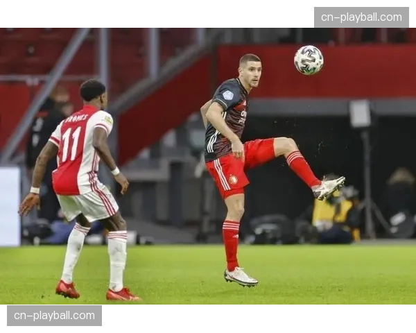 伯恩茅斯后卫塞内西夏窗去向明朗，曼联在争夺中落后切尔西热刺